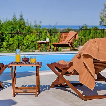 Holiday In Vardica